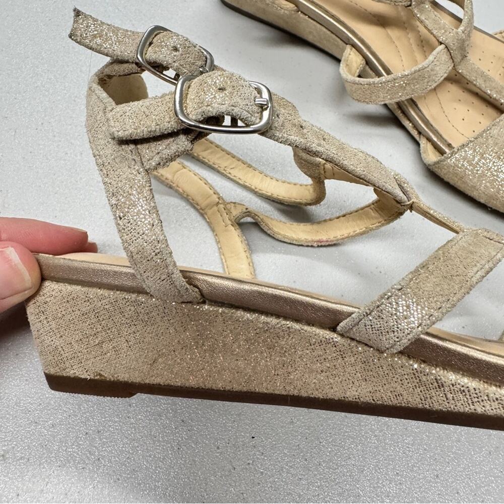 Clarks Gold Leather Strappy Mini Wedge Sandals Womens 7 Beachy Casual Comfort - Picture 2 of 8
